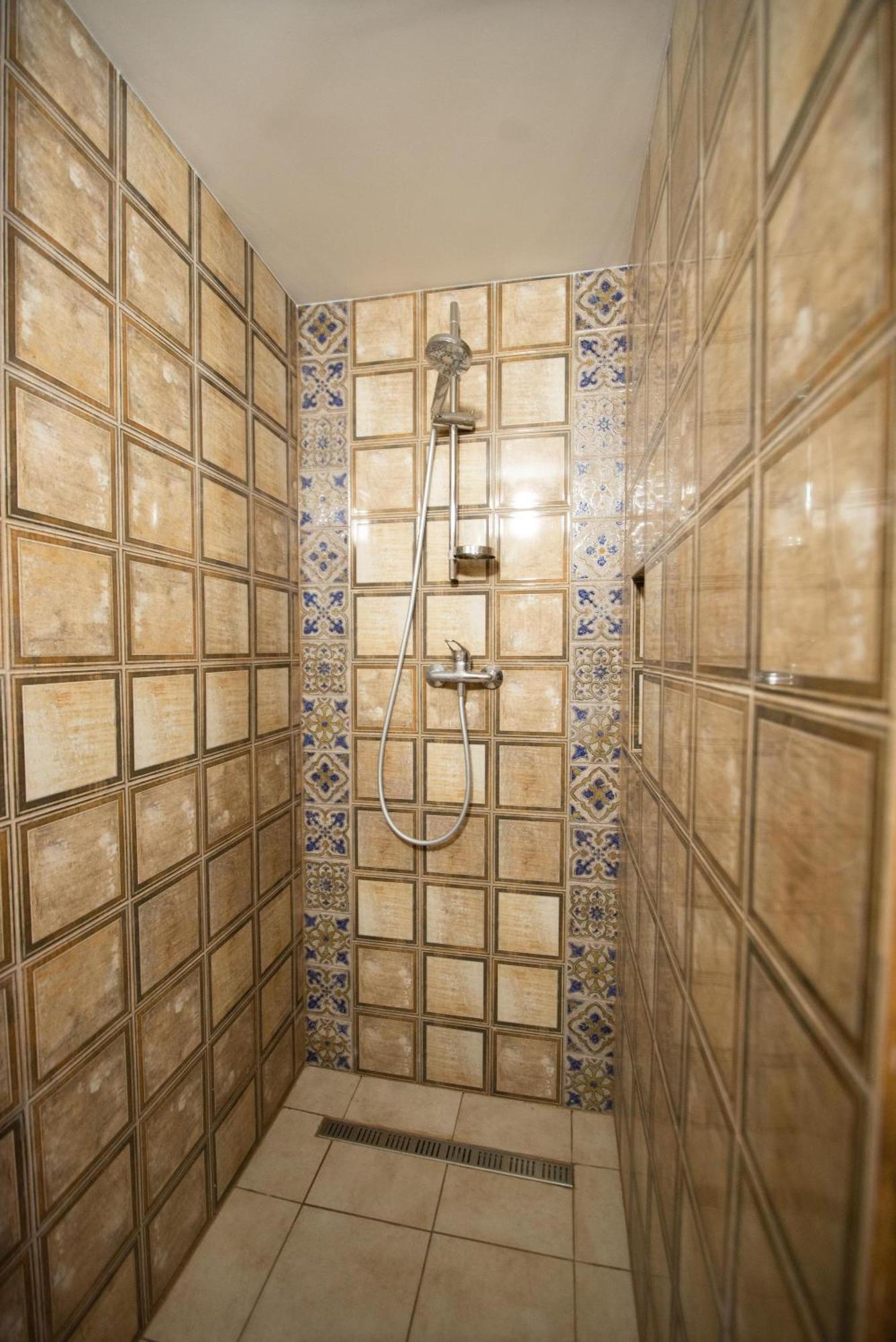 Apart Yaroslava Osmomysla 9 Square - City Center Leópolis Exterior foto