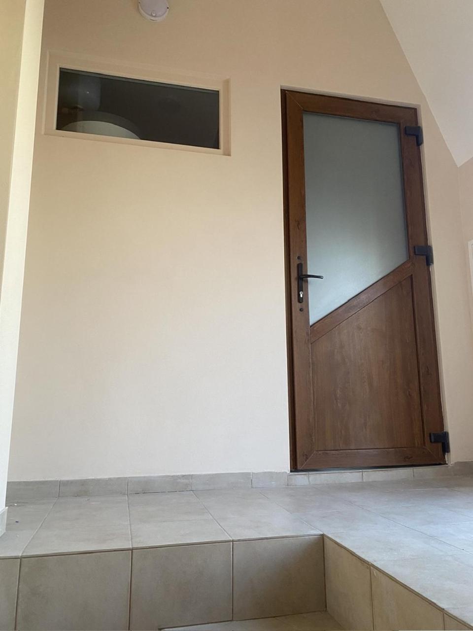 Apart Yaroslava Osmomysla 9 Square - City Center Leópolis Exterior foto